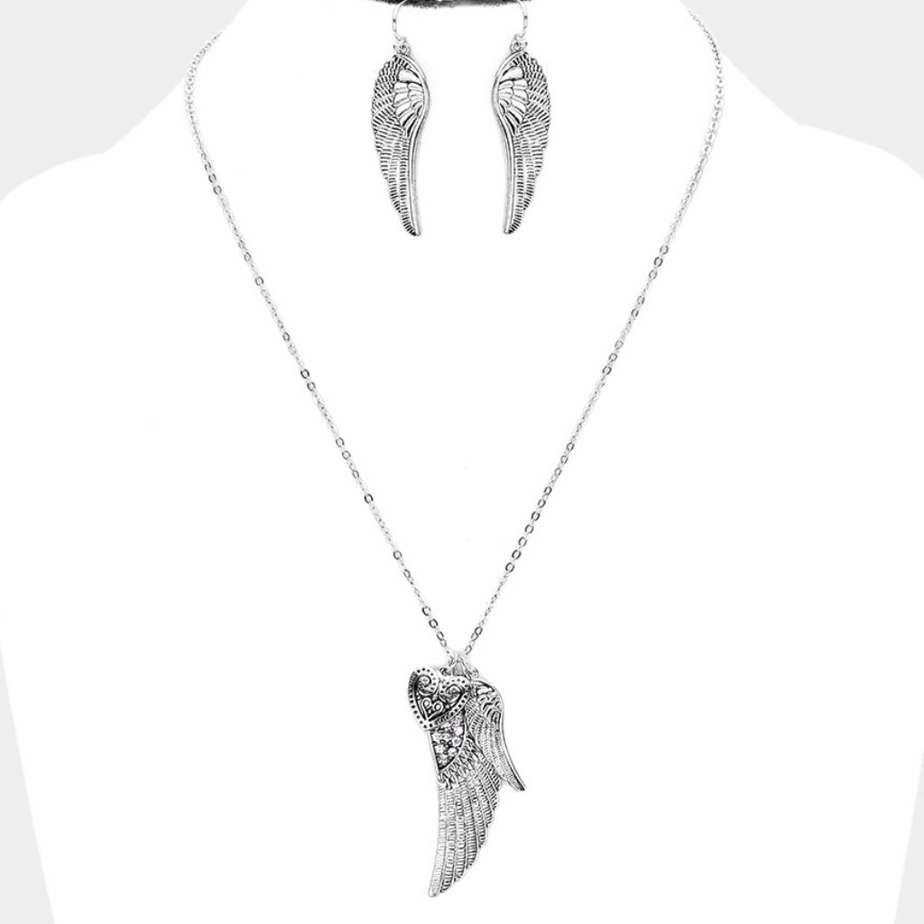 Angel Wing Necklace Set 14$